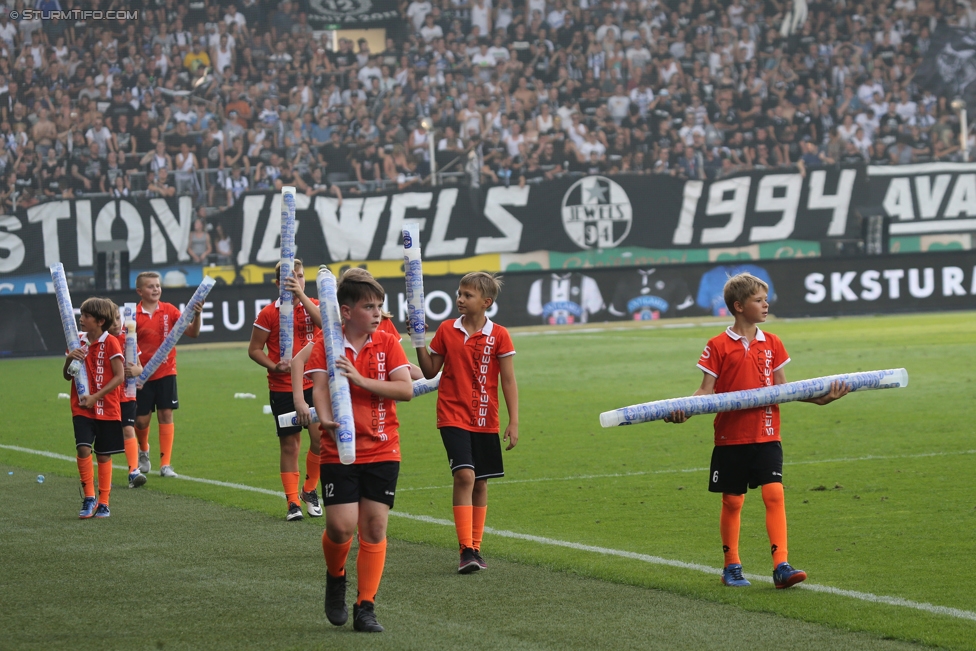 Sturm Graz - Salzburg
Oesterreichische Fussball Bundesliga, 6. Runde, SK Sturm Graz - FC RB Salzburg, Stadion Liebenau Graz, 27.08.2017. 

Foto zeigt Ballbuben
