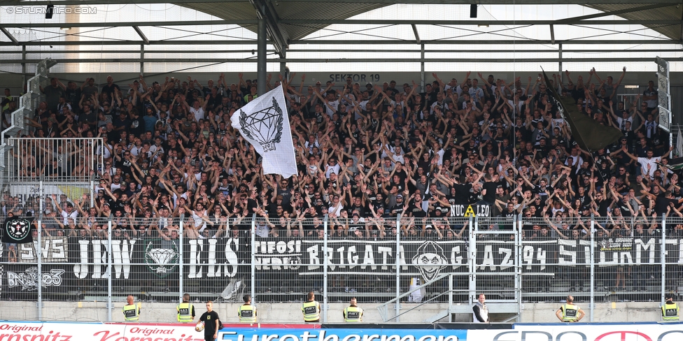 LASK - Sturm Graz
Oesterreichische Fussball Bundesliga, 7. Runde, Linzer ASK - SK Sturm Graz, Waldstadion Pasching, 09.09.2017. 

Foto zeigt Fans von Sturm
