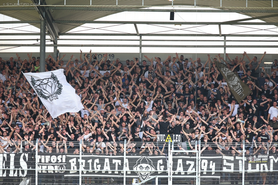 LASK - Sturm Graz
Oesterreichische Fussball Bundesliga, 7. Runde, Linzer ASK - SK Sturm Graz, Waldstadion Pasching, 09.09.2017. 

Foto zeigt Fans von Sturm
