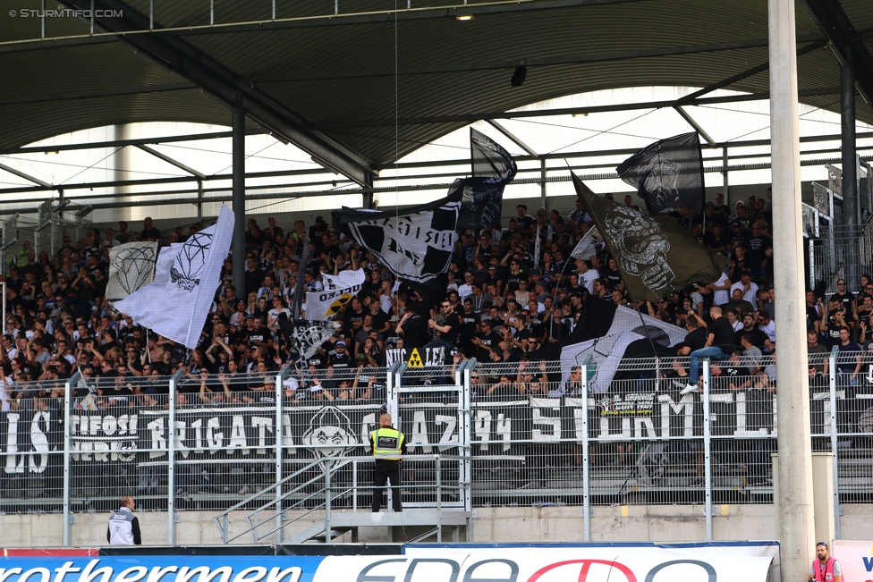 LASK - Sturm Graz
Oesterreichische Fussball Bundesliga, 7. Runde, Linzer ASK - SK Sturm Graz, Waldstadion Pasching, 09.09.2017. 

Foto zeigt Fans von Sturm
