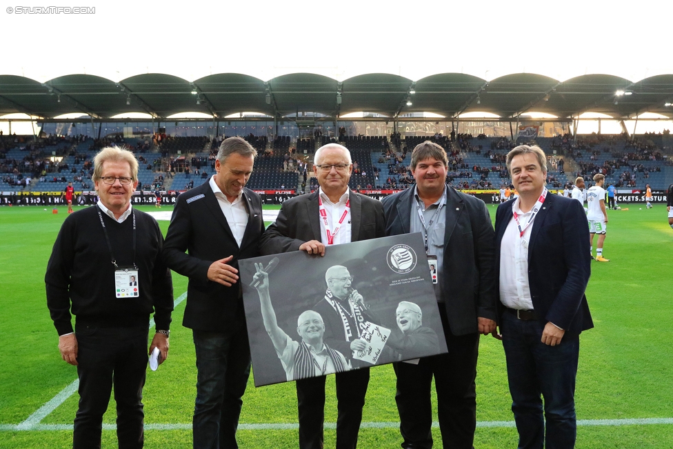 Sturm Graz - Altach
Oesterreichische Fussball Bundesliga, 9. Runde, SK Sturm Graz - SCR Altach, Stadion Liebenau Graz, 23.09.2017. 

Foto zeigt Herbert Troger (Vorstand Sturm), Christian Jauk (Praesident Sturm), Ludwig Krentl (Stadionsprecher Sturm), Guenther Niederl (Vorstand Sturm) und Gerhard Steindl (Vorstand Sturm)
