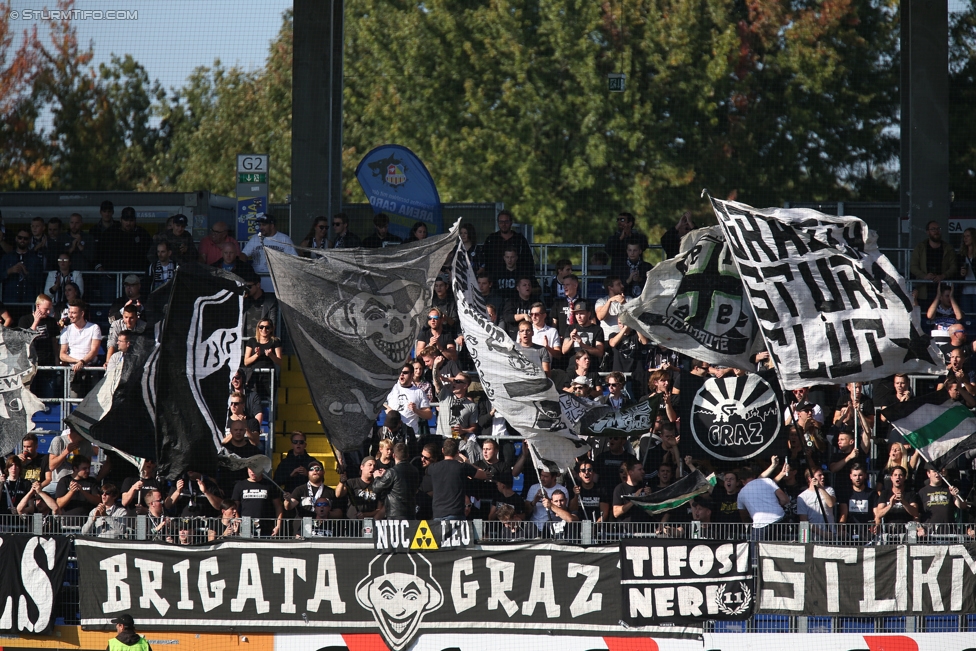 St. Poelten - Sturm Graz
Oesterreichische Fussball Bundesliga, 10. Runde, SKN St. Poelten - SK Sturm Graz, Arena St. Poelten, 30.09.2017. 

Foto zeigt Fans von Sturm
