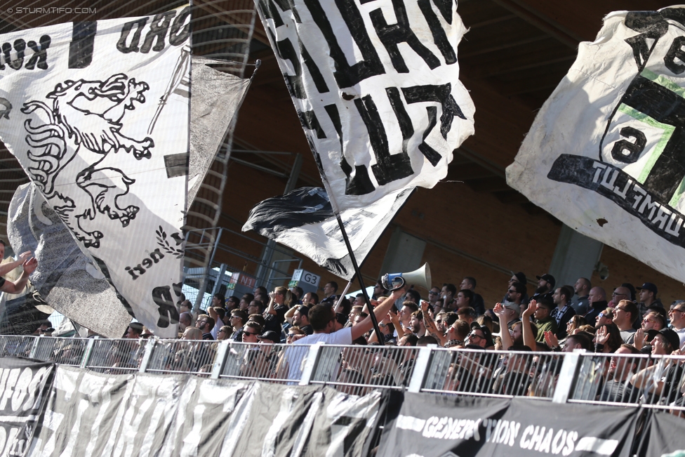 St. Poelten - Sturm Graz
Oesterreichische Fussball Bundesliga, 10. Runde, SKN St. Poelten - SK Sturm Graz, Arena St. Poelten, 30.09.2017. 

Foto zeigt Fans von Sturm
