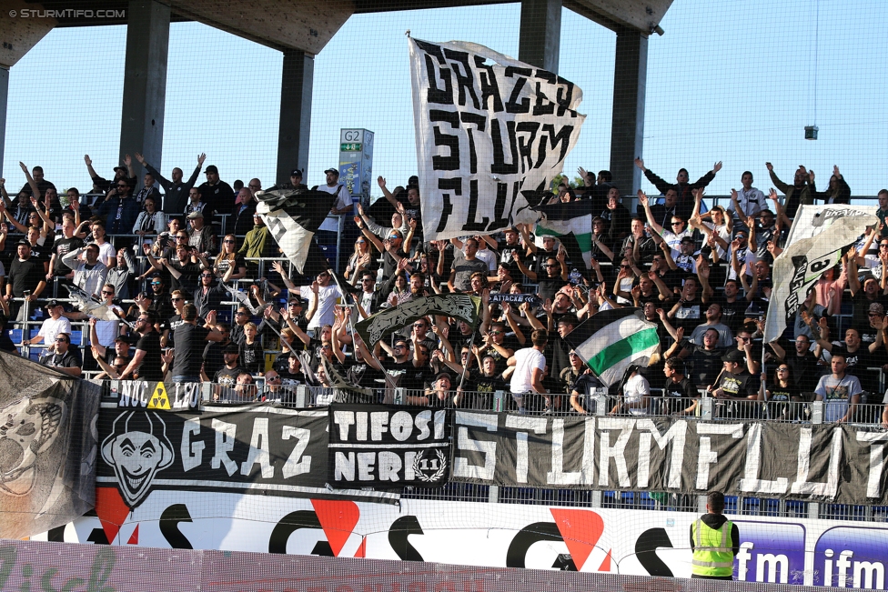 St. Poelten - Sturm Graz
Oesterreichische Fussball Bundesliga, 10. Runde, SKN St. Poelten - SK Sturm Graz, Arena St. Poelten, 30.09.2017. 

Foto zeigt Fans von Sturm
