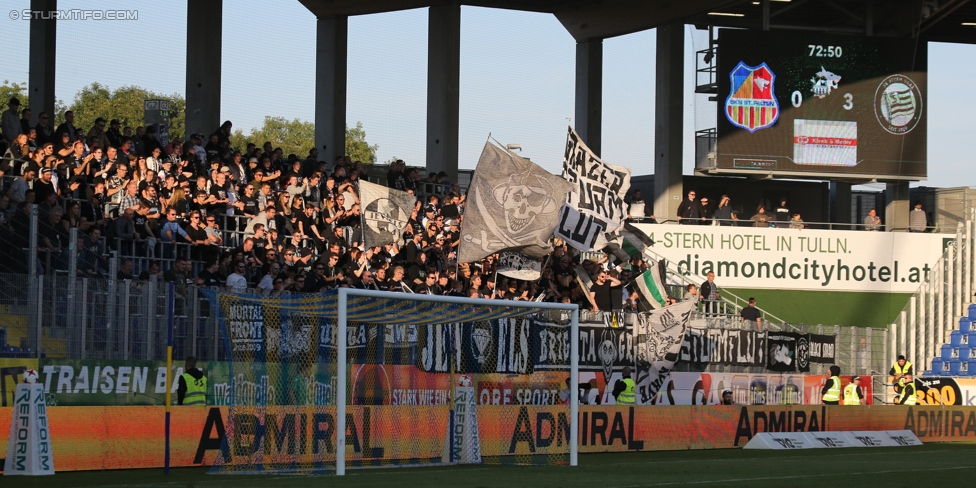 St. Poelten - Sturm Graz
Oesterreichische Fussball Bundesliga, 10. Runde, SKN St. Poelten - SK Sturm Graz, Arena St. Poelten, 30.09.2017. 

Foto zeigt Fans von Sturm
