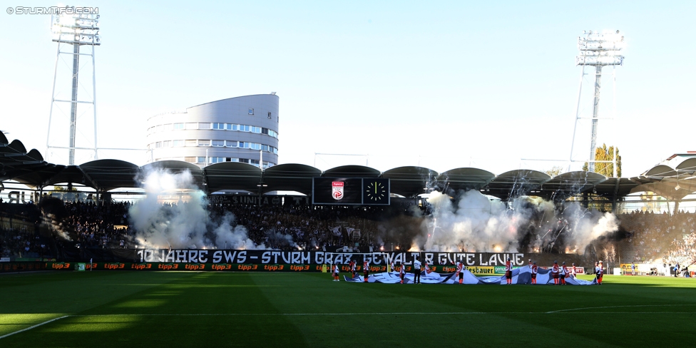 Sturm Graz - Austria Wien
Oesterreichische Fussball Bundesliga, 11. Runde, SK Sturm Graz - FK Austria Wien, Stadion Liebenau Graz, 15.10.2017. 

Foto zeigt Fans von Sturm mit einer Choreografie
Schlüsselwörter: pyrotechnik