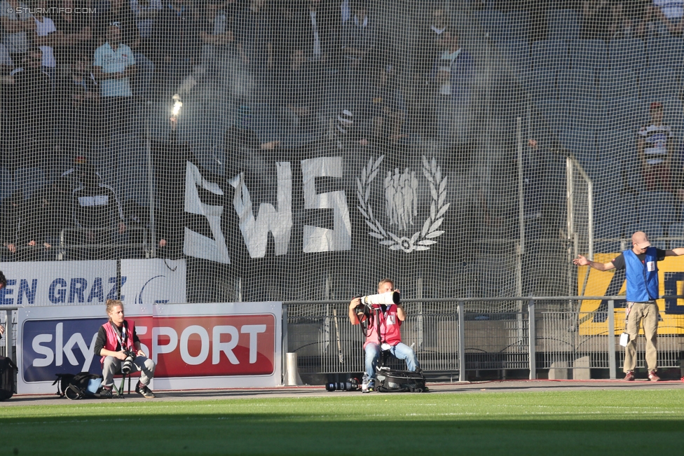 Sturm Graz - Austria Wien
Oesterreichische Fussball Bundesliga, 11. Runde, SK Sturm Graz - FK Austria Wien, Stadion Liebenau Graz, 15.10.2017. 

Foto zeigt Fans von Sturm
