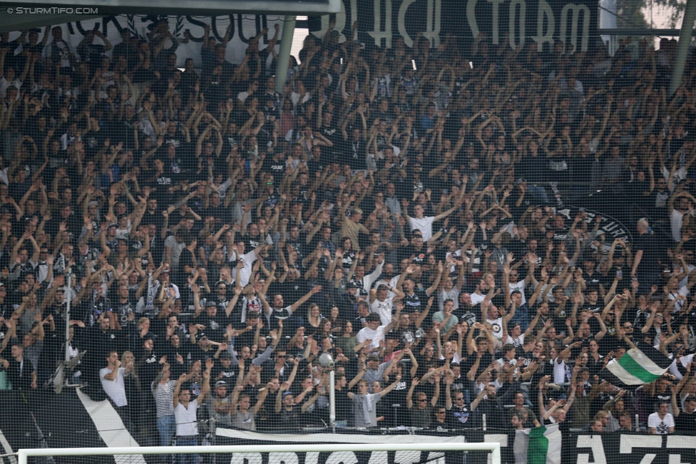 Sturm Graz - Austria Wien
Oesterreichische Fussball Bundesliga, 11. Runde, SK Sturm Graz - FK Austria Wien, Stadion Liebenau Graz, 15.10.2017. 

Foto zeigt Fans von Sturm
