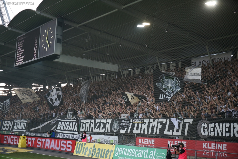 Sturm Graz - Austria Wien
Oesterreichische Fussball Bundesliga, 11. Runde, SK Sturm Graz - FK Austria Wien, Stadion Liebenau Graz, 15.10.2017. 

Foto zeigt Fans von Sturm
