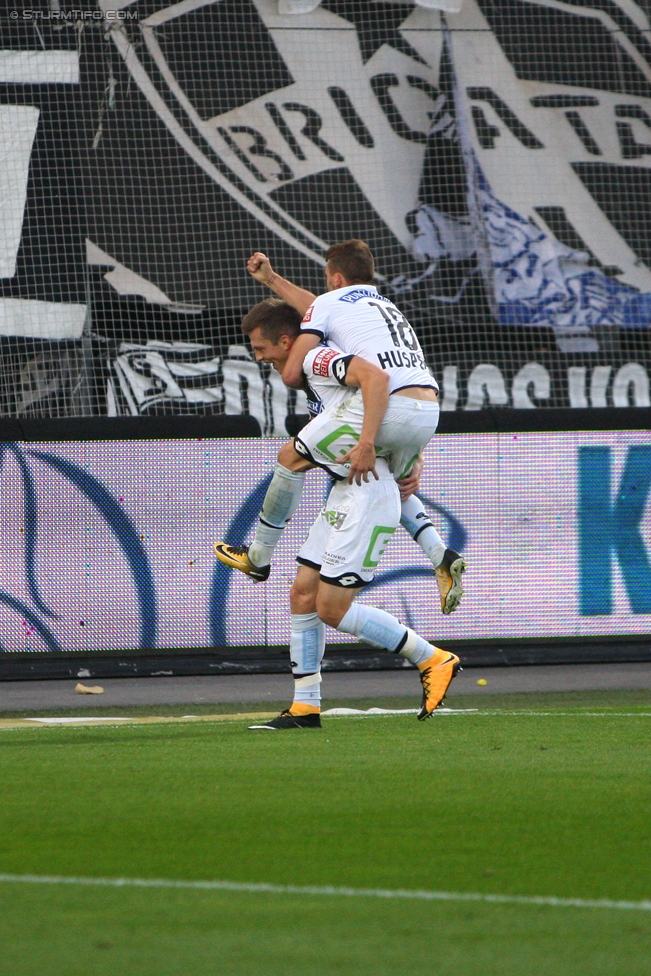 Sturm Graz - Austria Wien
Oesterreichische Fussball Bundesliga, 11. Runde, SK Sturm Graz - FK Austria Wien, Stadion Liebenau Graz, 15.10.2017. 

Foto zeigt Deni Alar (Sturm) und Philipp Huspek (Sturm)
Schlüsselwörter: torjubel