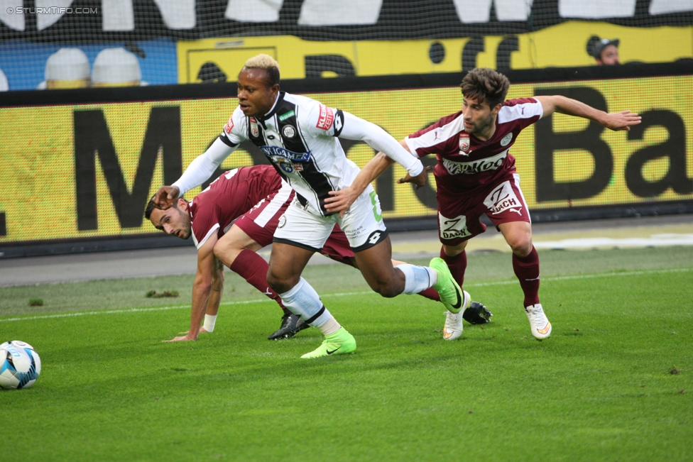 Sturm Graz - Mattersburg
Oesterreichische Fussball Bundesliga, 12. Runde, SK Sturm Graz - SV Mattersburg, Stadion Liebenau Graz, 21.10.2017. 

Foto zeigt Emeka Friday Eze (Sturm)
