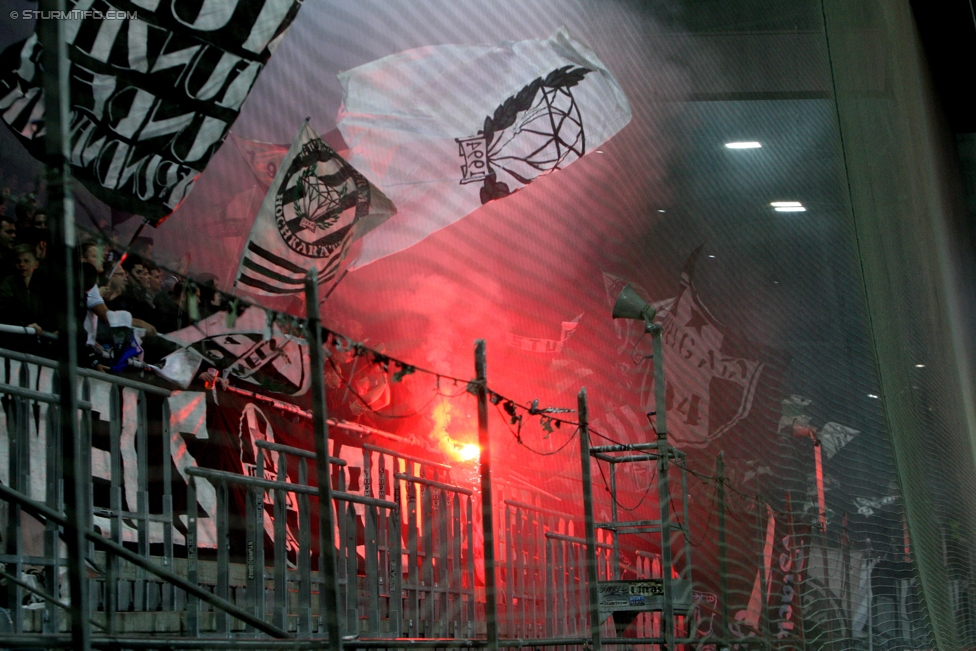 Sturm Graz - Altach
OEFB Cup, 3. Runde, SK Sturm Graz - SCR Altach, Stadion Liebenau Graz, 25.10.2017. 

Foto zeigt Fans von Sturm
Schlüsselwörter: pyrotechnik