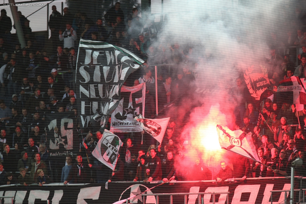 Sturm Graz - Altach
OEFB Cup, 3. Runde, SK Sturm Graz - SCR Altach, Stadion Liebenau Graz, 25.10.2017. 

Foto zeigt Fans von Sturm
Schlüsselwörter: pyrotechnik