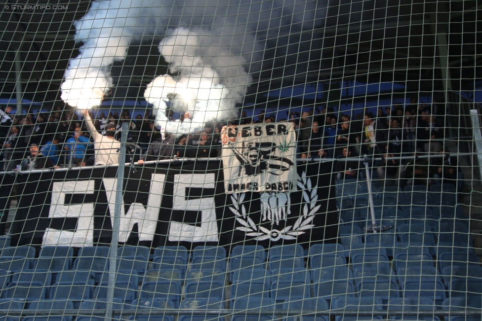 Sturm Graz - Altach
OEFB Cup, 3. Runde, SK Sturm Graz - SCR Altach, Stadion Liebenau Graz, 25.10.2017. 

Foto zeigt Fans von Sturm
Schlüsselwörter: pyrotechnik