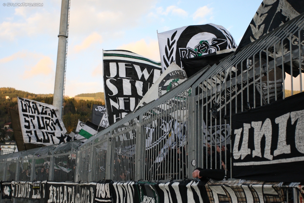 Wolfsberg - Sturm Graz
Oesterreichische Fussball Bundesliga, 13. Runde, Wolfsberger AC - SK Sturm Graz, Lavanttal Arena Wolfsberg, 29.10.2017. 

Foto zeigt Fans von Sturm 
