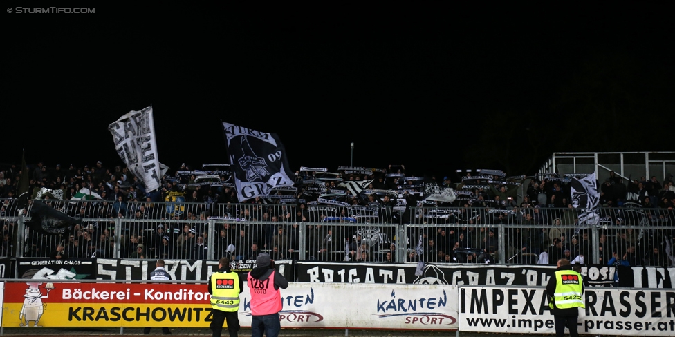 Wolfsberg - Sturm Graz
Oesterreichische Fussball Bundesliga, 13. Runde, Wolfsberger AC - SK Sturm Graz, Lavanttal Arena Wolfsberg, 29.10.2017. 

Foto zeigt Fans von Sturm 
