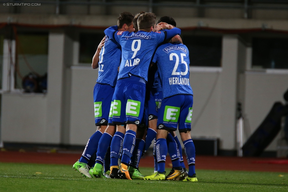 Wolfsberg - Sturm Graz
Oesterreichische Fussball Bundesliga, 13. Runde, Wolfsberger AC - SK Sturm Graz, Lavanttal Arena Wolfsberg, 29.10.2017. 

Foto zeigt Christian Schulz (Sturm), Deni Alar (Sturm) und Stefan Hierlaender (Sturm)
Schlüsselwörter: torjubel