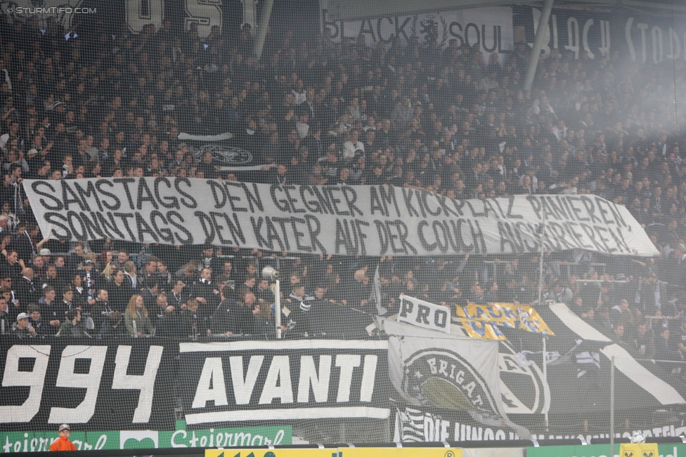 Sturm Graz - Rapid Wien
Oesterreichische Fussball Bundesliga, 14. Runde, SK Sturm Graz - SK Rapid Wien, Stadion Liebenau Graz, 04.11.2017. 

Foto zeigt Fans von Sturm mit einem Spruchband
Schlüsselwörter: protest