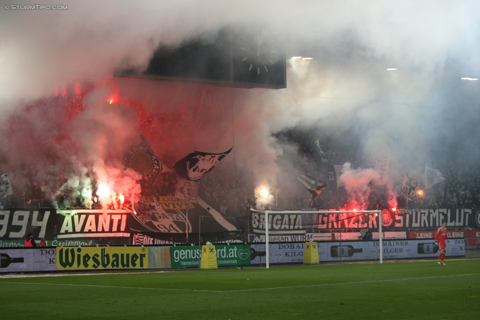 Sturm Graz - Rapid Wien
Oesterreichische Fussball Bundesliga, 14. Runde, SK Sturm Graz - SK Rapid Wien, Stadion Liebenau Graz, 04.11.2017. 

Foto zeigt Fans von Sturm
Schlüsselwörter: pyrotechnik