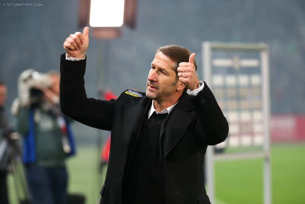 Sturm Graz - Rapid Wien
Oesterreichische Fussball Bundesliga, 14. Runde, SK Sturm Graz - SK Rapid Wien, Stadion Liebenau Graz, 04.11.2017. 

Foto zeigt Franco Foda (Cheftrainer Sturm)
