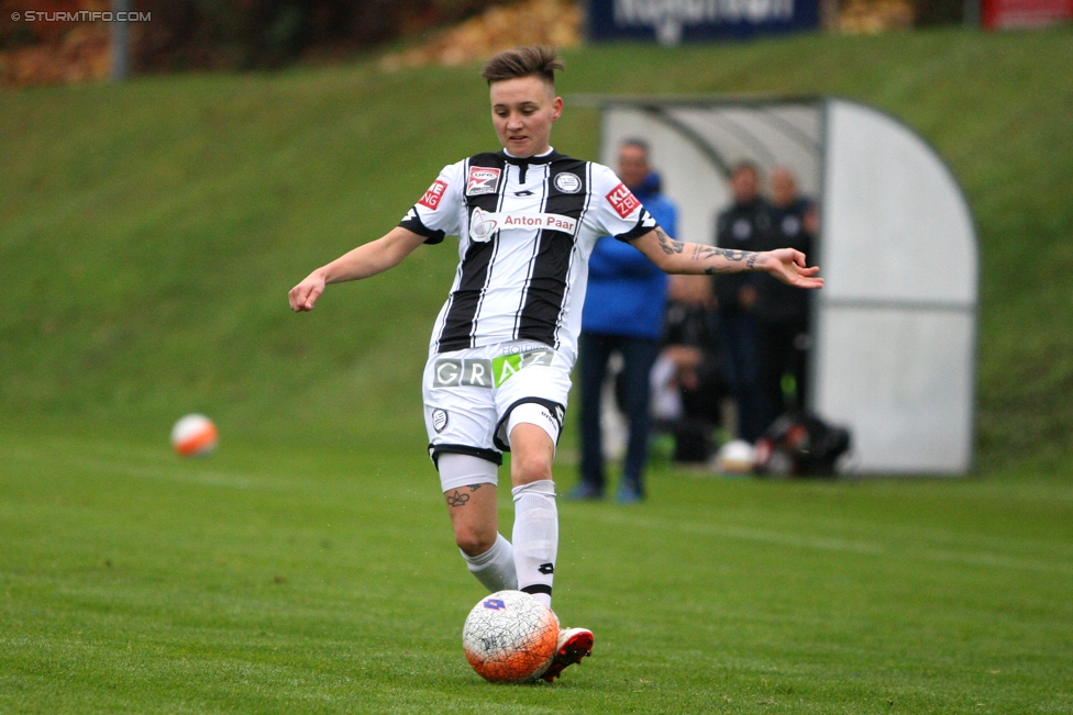 Sturm Damen - Vorderland
OEFB Frauen Bundesliga, 9. Runde,  SK Sturm Graz Damen - FFC Vorderland, Verbandsplatz Graz, 12.11.2017. 

Foto zeigt Jessica Starchl (Sturm Damen)
