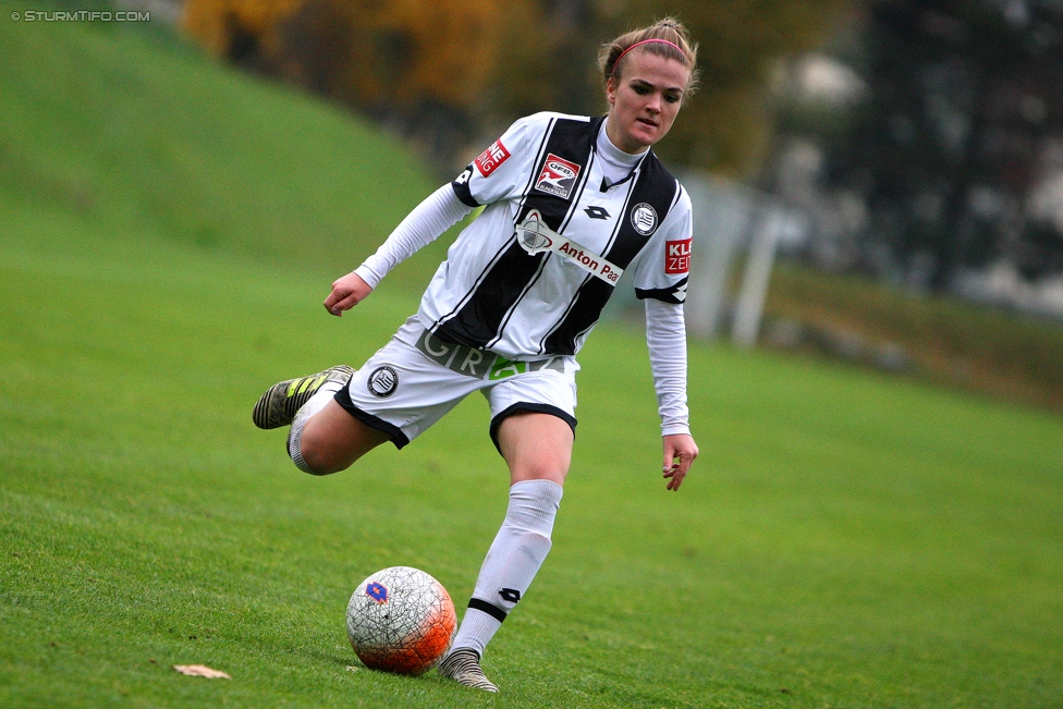 Sturm Damen - Vorderland
OEFB Frauen Bundesliga, 9. Runde,  SK Sturm Graz Damen - FFC Vorderland, Verbandsplatz Graz, 12.11.2017. 

Foto zeigt Julia Kofler (Sturm Damen)
