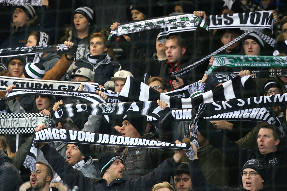 Salzburg - Sturm Graz
Oesterreichische Fussball Bundesliga, 15. Runde, RB Salzburg - SK Sturm Graz, Stadion Wals-Siezenheim, 19.11.2017. 

Foto zeigt Fans von Sturm
