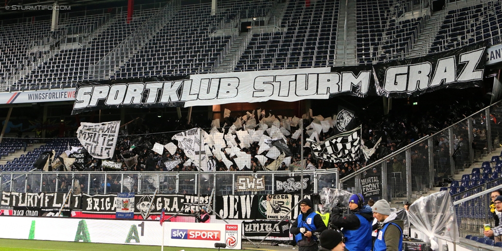 Salzburg - Sturm Graz
Oesterreichische Fussball Bundesliga, 15. Runde, RB Salzburg - SK Sturm Graz, Stadion Wals-Siezenheim, 19.11.2017. 

Foto zeigt Fans von Sturm
