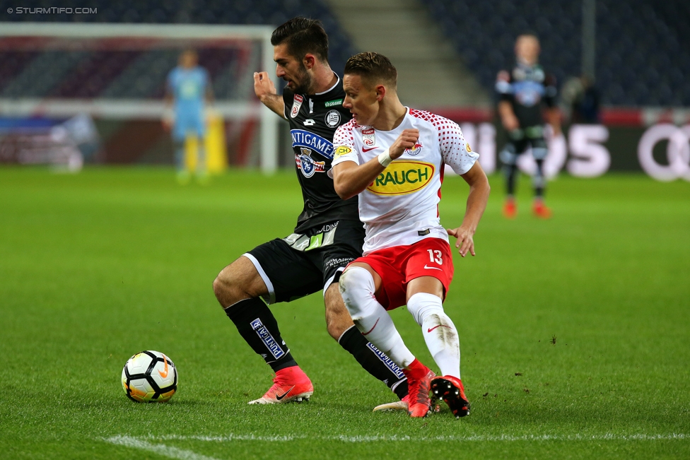 Salzburg - Sturm Graz
Oesterreichische Fussball Bundesliga, 15. Runde, RB Salzburg - SK Sturm Graz, Stadion Wals-Siezenheim, 19.11.2017. 

Foto zeigt Charalampos Lykogiannis (Sturm) und Hannes Wolf (Salzburg)
