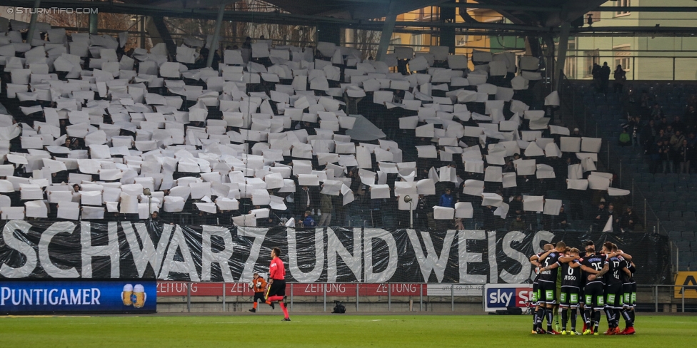 Sturm Graz - LASK
Oesterreichische Fussball Bundesliga, 16. Runde, SK Sturm Graz - LASK, Stadion Liebenau Graz, 25.11.2017. 

Foto zeigt Fans von Sturm mit einer Choreografie
