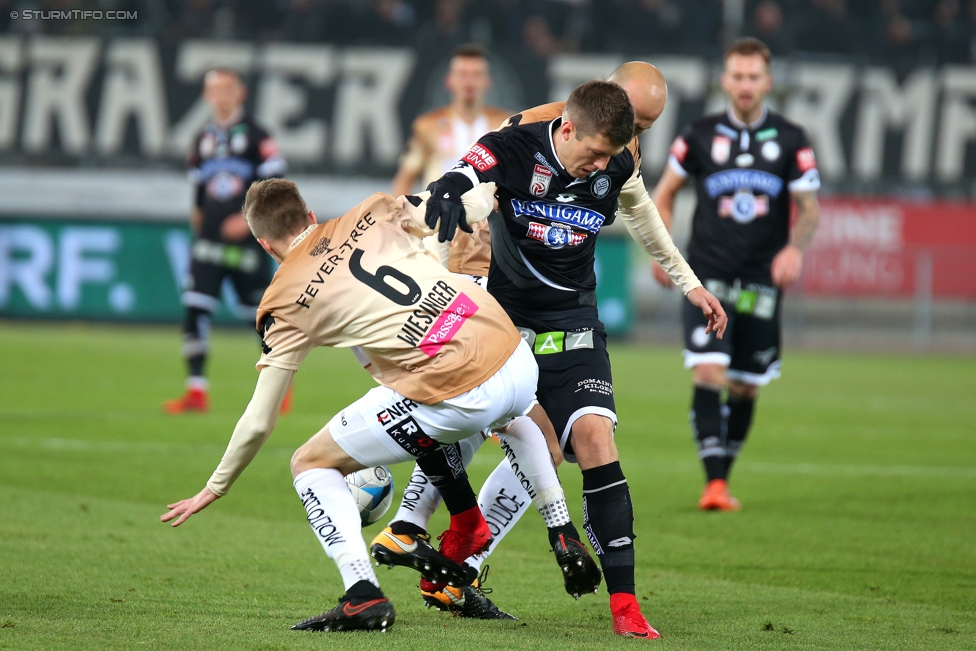 Sturm Graz - LASK
Oesterreichische Fussball Bundesliga, 16. Runde, SK Sturm Graz - LASK, Stadion Liebenau Graz, 25.11.2017. 

Foto zeigt Philipp Wiesinger (LASK) und Deni Alar (Sturm)
