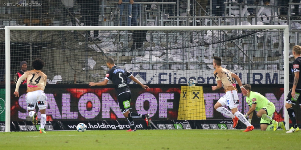 Sturm Graz - LASK
Oesterreichische Fussball Bundesliga, 16. Runde, SK Sturm Graz - LASK, Stadion Liebenau Graz, 25.11.2017. 

Foto zeigt Bruno Felipe Souza Da Silva (LASK), Christian Schoissengeyr (Sturm), Mergim Berisha (LASK) und Joerg Siebenhandl (Sturm)
