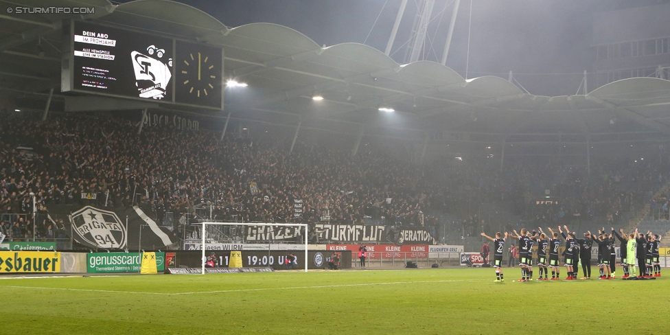 Sturm Graz - LASK
Oesterreichische Fussball Bundesliga, 16. Runde, SK Sturm Graz - LASK, Stadion Liebenau Graz, 25.11.2017. 

Foto zeigt Fans von Sturm und die Mannschaft von Sturm
Schlüsselwörter: jubel