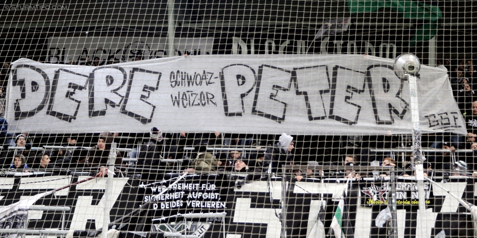 Sturm Graz - Admira Wacker
Oesterreichische Fussball Bundesliga, 17. Runde, SK Sturm Graz - FC Admira Wacker Moedling, Stadion Liebenau Graz, 28.11.2017. 

Foto zeigt Fans von Sturm mit einem Spruchband
