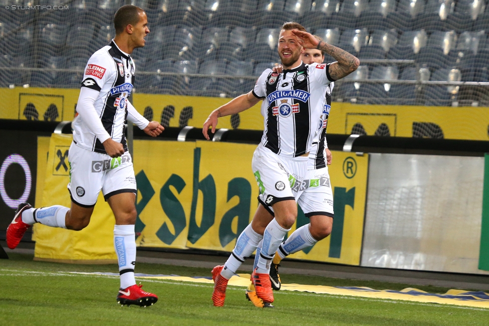 Sturm Graz - Admira Wacker
Oesterreichische Fussball Bundesliga, 17. Runde, SK Sturm Graz - FC Admira Wacker Moedling, Stadion Liebenau Graz, 28.11.2017. 

Foto zeigt Christian Schoissengeyr (Sturm) und Peter Zulj (Sturm)
Schlüsselwörter: torjubel