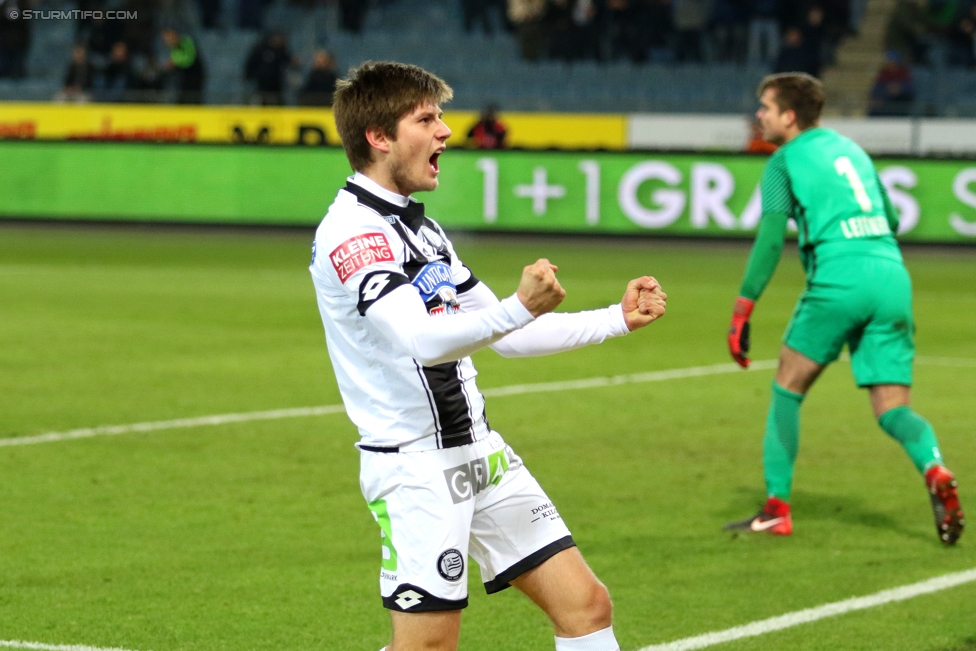 Sturm Graz - Admira Wacker
Oesterreichische Fussball Bundesliga, 17. Runde, SK Sturm Graz - FC Admira Wacker Moedling, Stadion Liebenau Graz, 28.11.2017. 

Foto zeigt Oliver Filip (Sturm) und Andreas Leitner (Admira)
Schlüsselwörter: torjubel