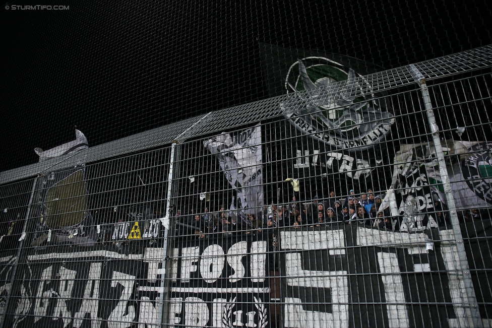 Altach - Sturm Graz
Oesterreichische Fussball Bundesliga, 18. Runde, SCR Altach - SK Sturm Graz, Stadion Schnabelholz Altach, 02.12.2017. 

Foto zeigt Fans von Sturm
