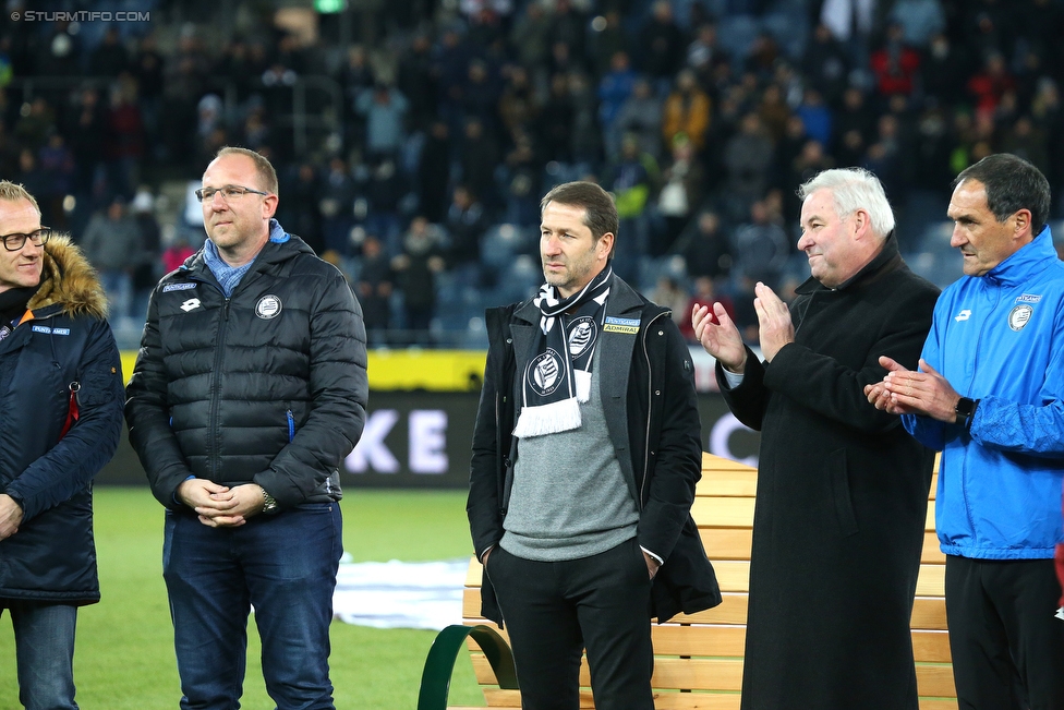 Sturm Graz - St. Poelten
Oesterreichische Fussball Bundesliga, 19. Runde, SK Sturm Graz - SKN St. Poelten, Stadion Liebenau Graz, 09.12.2017. 

Foto zeigt Peter Schaller (Vorstand Sturm), Guenter Kreissl (sportl. Geschaeftsfuehrer Sturm), Franco Foda (Cheftrainer Sturm), Hermann Schuetzenhoefer (Landeshauptmann) und Thomas Kristl (Co-Trainer Sturm)
