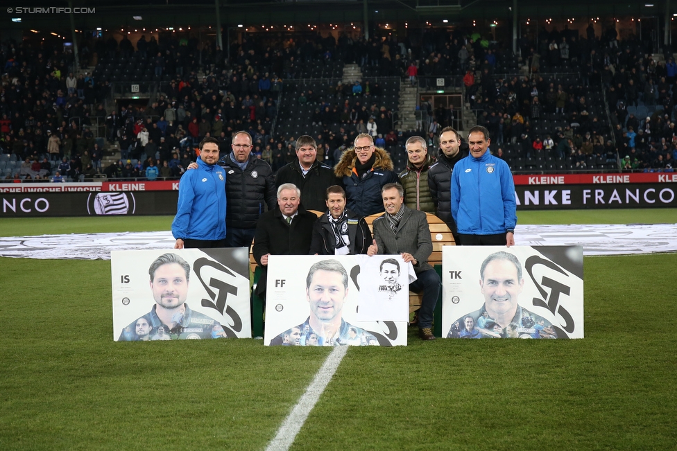 Sturm Graz - St. Poelten
Oesterreichische Fussball Bundesliga, 19. Runde, SK Sturm Graz - SKN St. Poelten, Stadion Liebenau Graz, 09.12.2017. 

Foto zeigt Imre Szabics (Betreuer Sturm), Guenter Kreissl (sportl. Geschaeftsfuehrer Sturm), Hermann Schuetzenhoefer (Landeshauptmann), Guenther Niederl (Vorstand Sturm), Franco Foda (Cheftrainer Sturm), Peter Schaller (Vorstand Sturm), Christian Jauk (Praesident Sturm), Robert Adam (Vorstand Sturm), Thomas Tebbich (wirtsch. Geschaeftsfuehrer Sturm) und Thomas Kristl (Co-Trainer Sturm)
