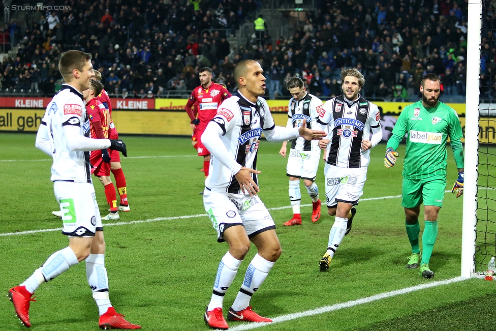 Sturm Graz - St. Poelten
Oesterreichische Fussball Bundesliga, 19. Runde, SK Sturm Graz - SKN St. Poelten, Stadion Liebenau Graz, 09.12.2017. 

Foto zeigt Deni Alar (Sturm), Christian Schoissengeyr (Sturm), Philipp Zulechner (Sturm) und Christoph Riegler (St. Poelten)
Schlüsselwörter: torjubel