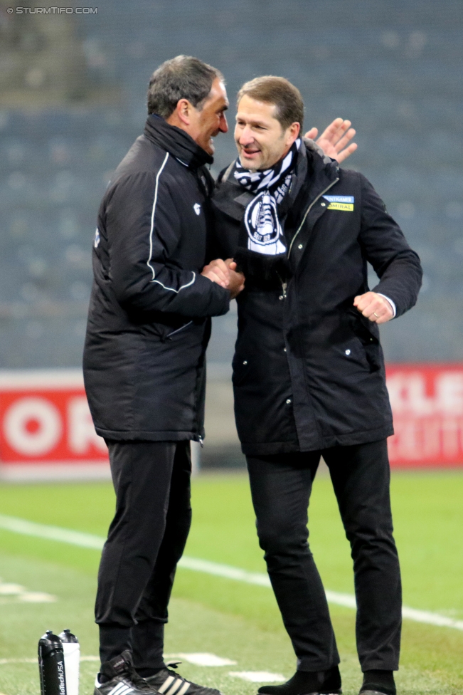 Sturm Graz - St. Poelten
Oesterreichische Fussball Bundesliga, 19. Runde, SK Sturm Graz - SKN St. Poelten, Stadion Liebenau Graz, 09.12.2017. 

Foto zeigt Thomas Kristl (Co-Trainer Sturm) und Franco Foda (Cheftrainer Sturm)
