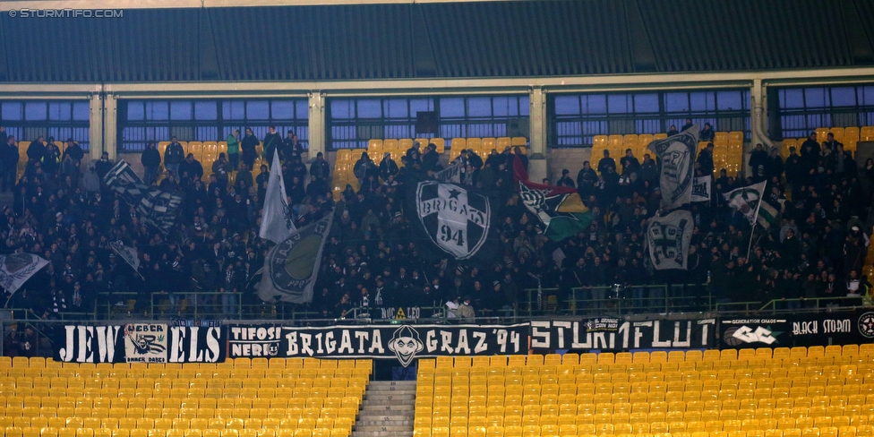 Austria Wien - Sturm Graz
Oesterreichische Fussball Bundesliga, 20. Runde, FK Austria Wien - SK Sturm Graz, Ernst Happel Stadion Wien, 17.12.2017. 

Foto zeigt Fans von Sturm
