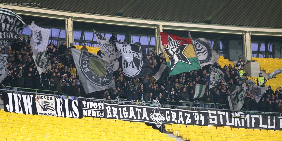 Austria Wien - Sturm Graz
Oesterreichische Fussball Bundesliga, 20. Runde, FK Austria Wien - SK Sturm Graz, Ernst Happel Stadion Wien, 17.12.2017. 

Foto zeigt Fans von Sturm
