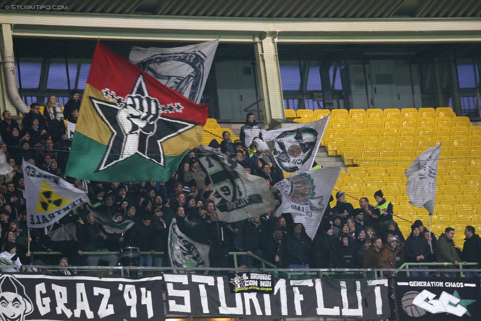 Austria Wien - Sturm Graz
Oesterreichische Fussball Bundesliga, 20. Runde, FK Austria Wien - SK Sturm Graz, Ernst Happel Stadion Wien, 17.12.2017. 

Foto zeigt Fans von Sturm
