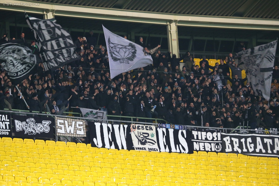 Austria Wien - Sturm Graz
Oesterreichische Fussball Bundesliga, 20. Runde, FK Austria Wien - SK Sturm Graz, Ernst Happel Stadion Wien, 17.12.2017. 

Foto zeigt Fans von Sturm
