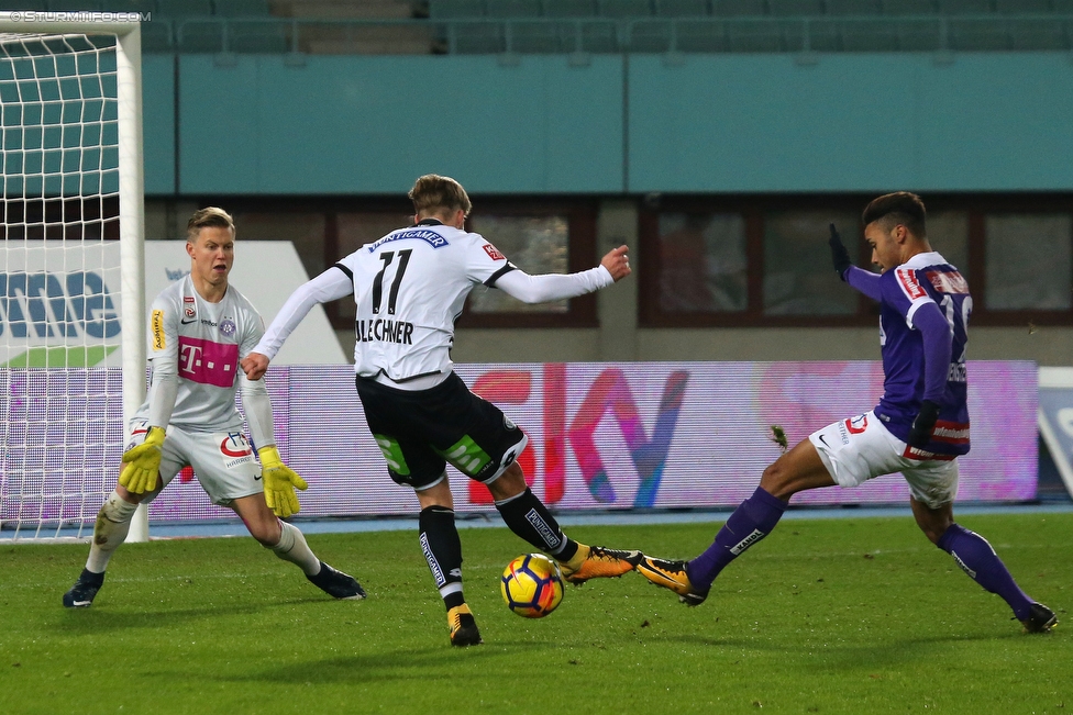 Austria Wien - Sturm Graz
Oesterreichische Fussball Bundesliga, 20. Runde, FK Austria Wien - SK Sturm Graz, Ernst Happel Stadion Wien, 17.12.2017. 

Foto zeigt Patrick Pentz (Austria), Philipp Zulechner (Sturm) und Michael Blauensteiner (Austria) 
