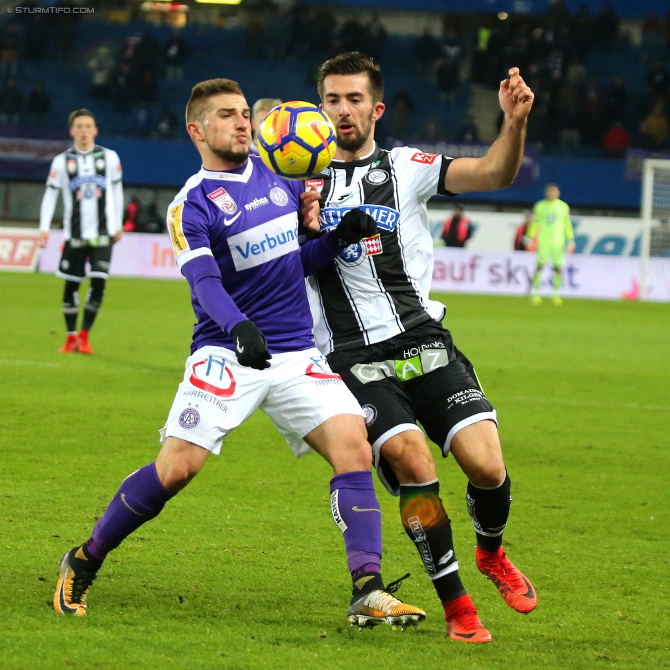 Austria Wien - Sturm Graz
Oesterreichische Fussball Bundesliga, 20. Runde, FK Austria Wien - SK Sturm Graz, Ernst Happel Stadion Wien, 17.12.2017. 

Foto zeigt Petar Gluhakovic (Austria) und Marvin Potzmann (Sturm)
