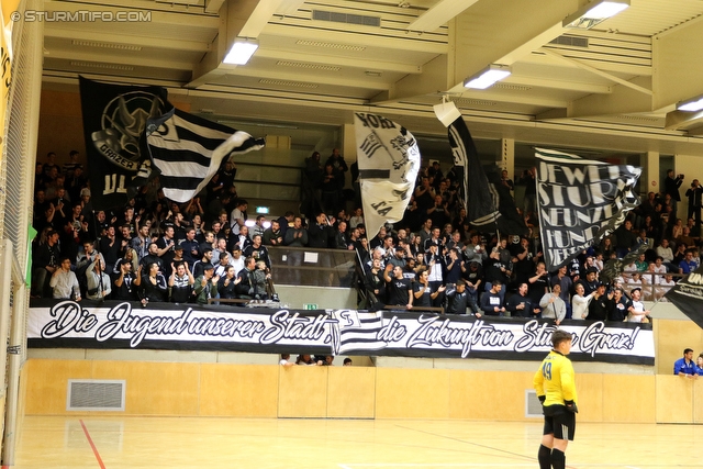 8. Sturm Nachwuchscup
SK Sturm Graz Nachwuchscup, ASVOE Halle Graz, 06.01.2017

Foto zeigt Fans von Sturm
