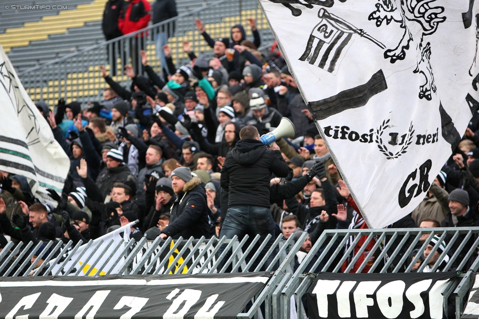 Mattersburg - Sturm Graz
Oesterreichische Fussball Bundesliga, 21. Runde, SV Mattersburg - SK Sturm Graz, Pappelstadion Mattersburg, 03.02.2018. 

Foto zeigt Fans von Sturm
