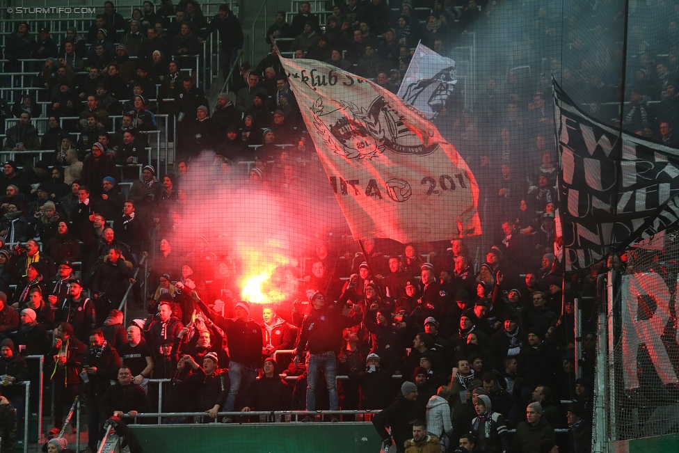 Rapid Wien - Sturm Graz
Oesterreichische Fussball Bundesliga, 23. Runde, SK Rapid Wien - SK Sturm Graz, Weststadion Wien, 17.02.2018. 

Foto zeigt Fans von Sturm 
Schlüsselwörter: pyrotechnik